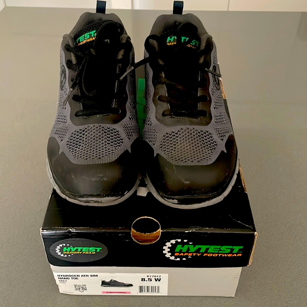 Steel toe/industrial work shoes